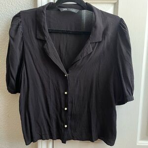 Zara Women's Black Button-Up Top